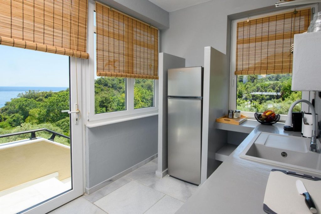 One Bedroom Apartment with Jacuzzi- Olea Mare Suites