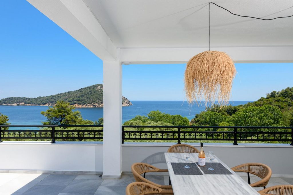 One Bedroom Apartment with Jacuzzi- Olea Mare Suites