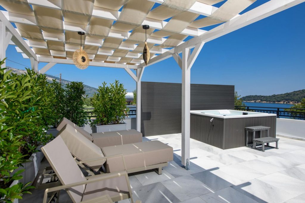 One Bedroom Apartment with Jacuzzi- Olea Mare Suites