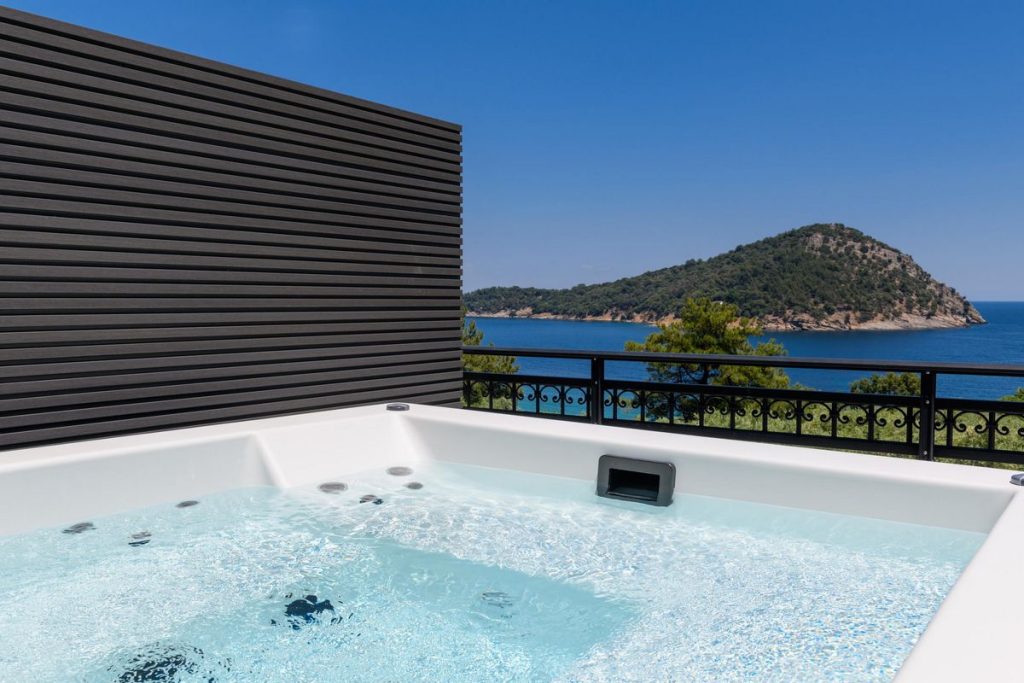 One Bedroom Apartment with Jacuzzi- Olea Mare Suites